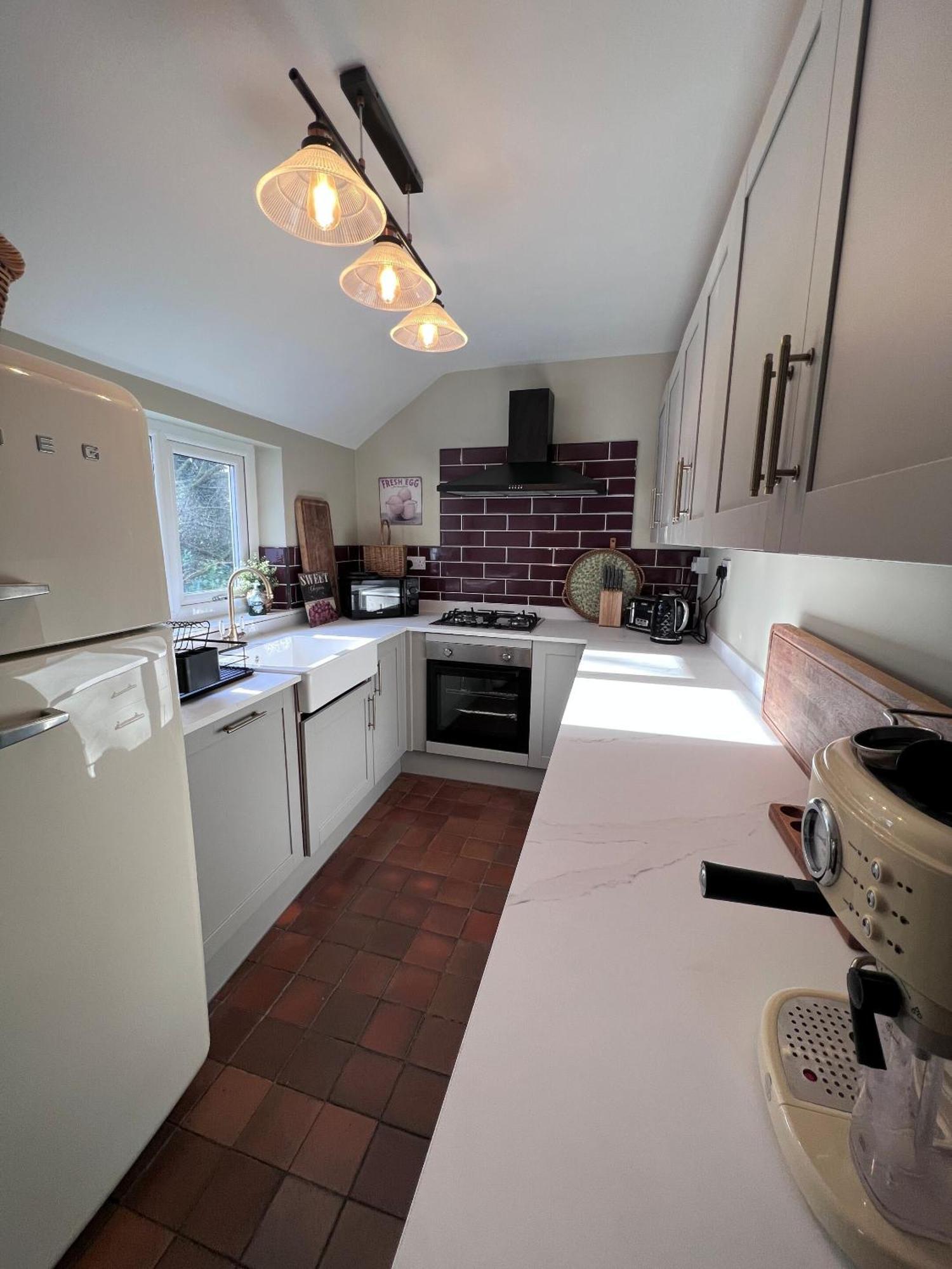 6 - Central Location - Entire House - Free Parking Мертір-Тідвіл Екстер'єр фото